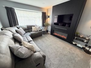 Lounge- click for photo gallery